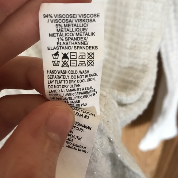 Cowl turtleneck sweater - Picture 4 of 4